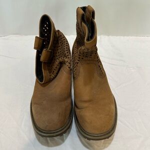Caterpillar Women’s Pull on Boots. Size 7